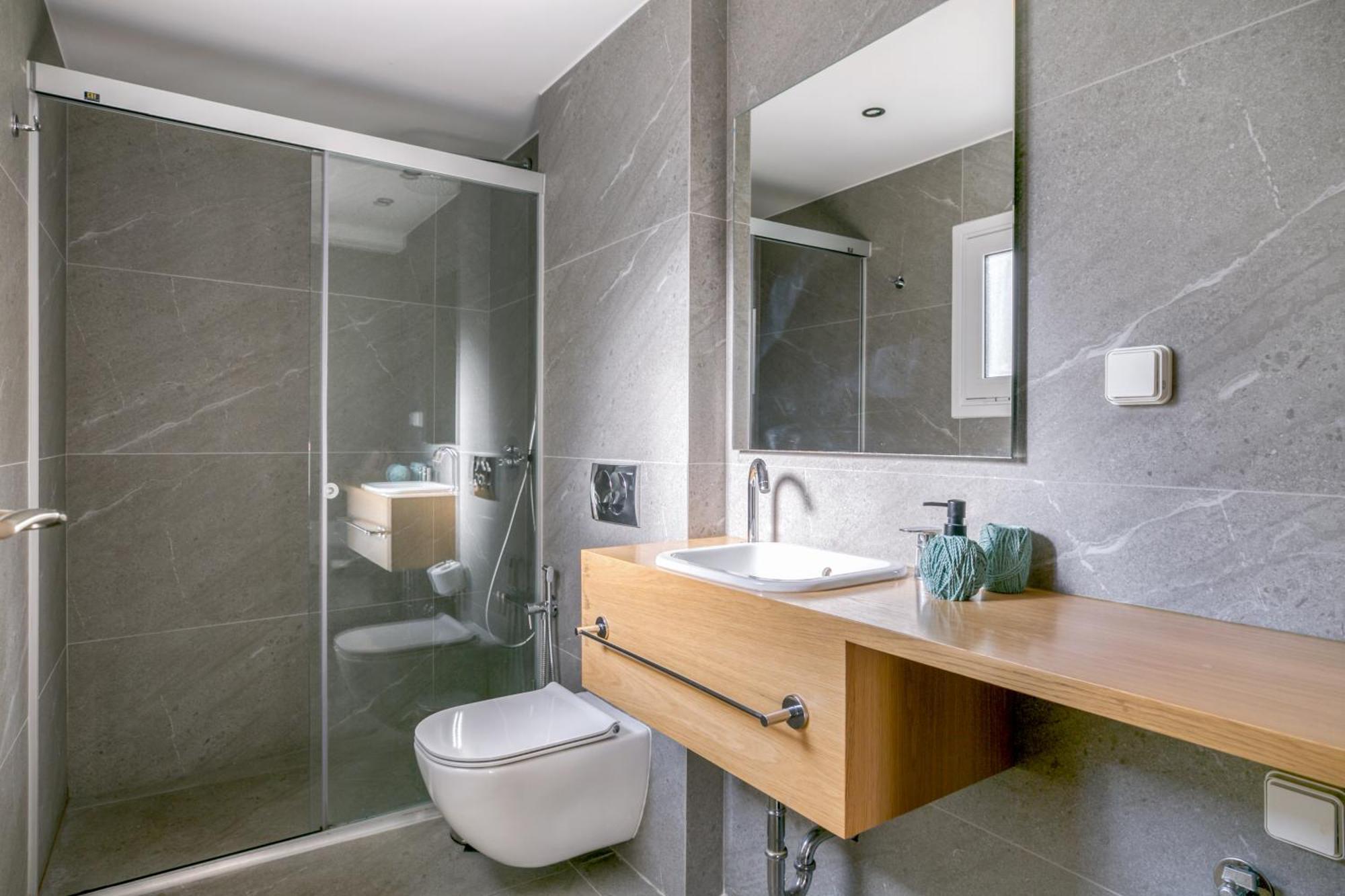 Elia Kolonaki Luxury